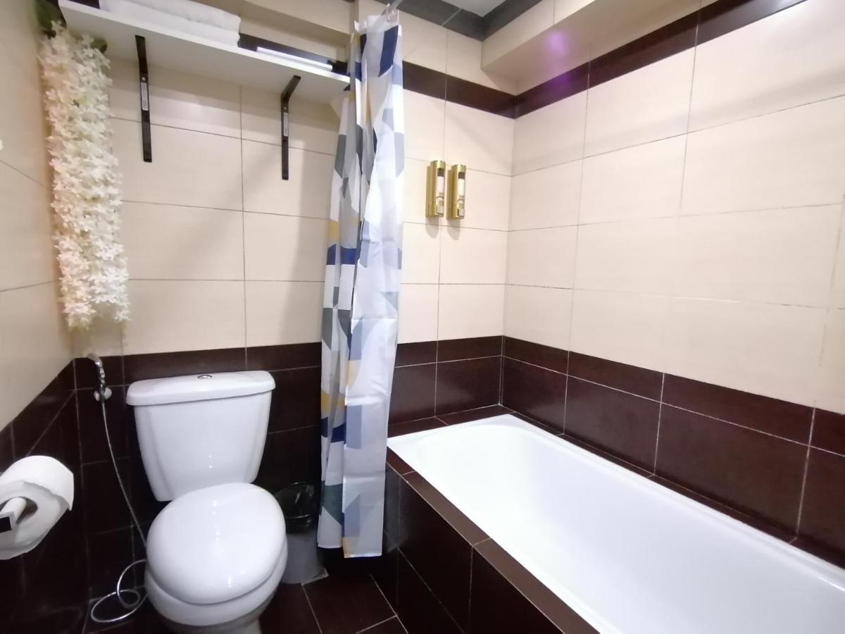 Condo Azur Suites E507 Near Airport, Netflix, Stylish, Cozy With Swimming Pool 막탄 외부 사진